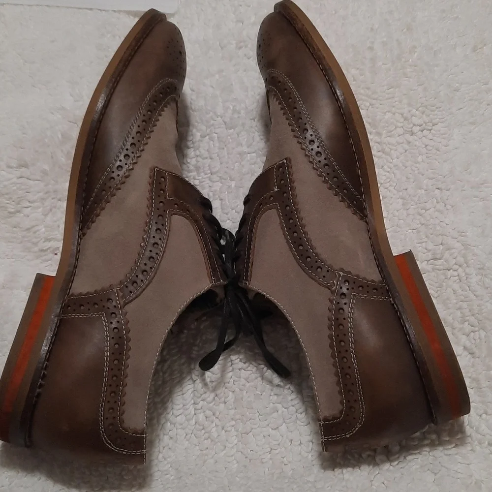 Vince Camuto Two-Tone Brown Oxford Shoes